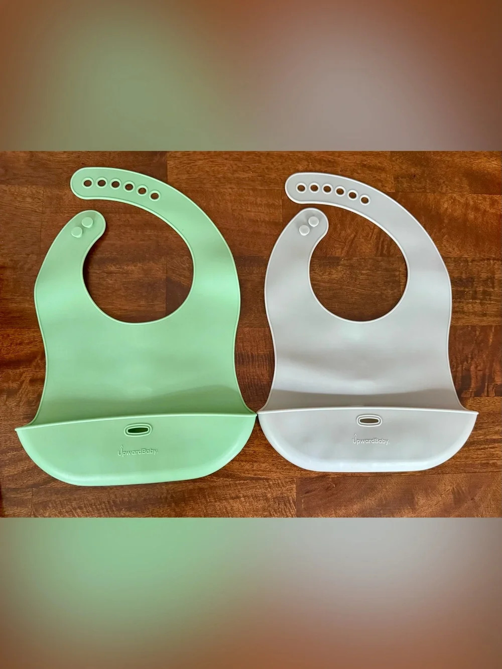 💚 UpwardBaby Silicone Baby Bib Set Sage & Gray BPA Free